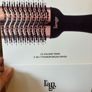 L’ange 2-in-1 Titanium Brush Dryer